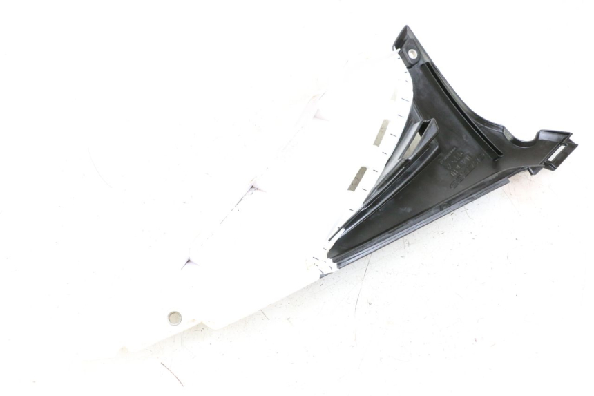 photo de CARENA POSTERIORE DESTRA SHERCO SM-R 50 (2013 - 2017) - Primo piano tecnico