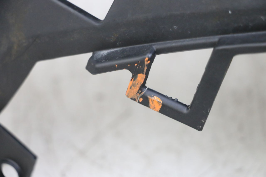 photo de CARENA POSTERIORE DESTRA PEUGEOT SPEEDFIGHT 4 2T 50 (2015 - 2019) - Stato della superficie e materiale