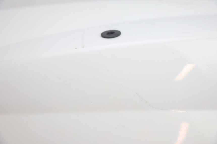 photo de CARENA POSTERIORE DESTRA PEUGEOT STREETZONE NAKED 2T 50 (2014 - 2018) - Primo piano tecnico