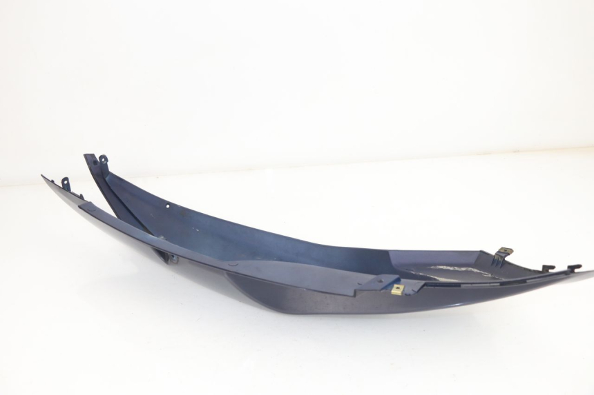 photo de CARENA POSTERIORE DESTRA PEUGEOT SUM UP 125 (2008 - 2013) - Dettaglio del componente