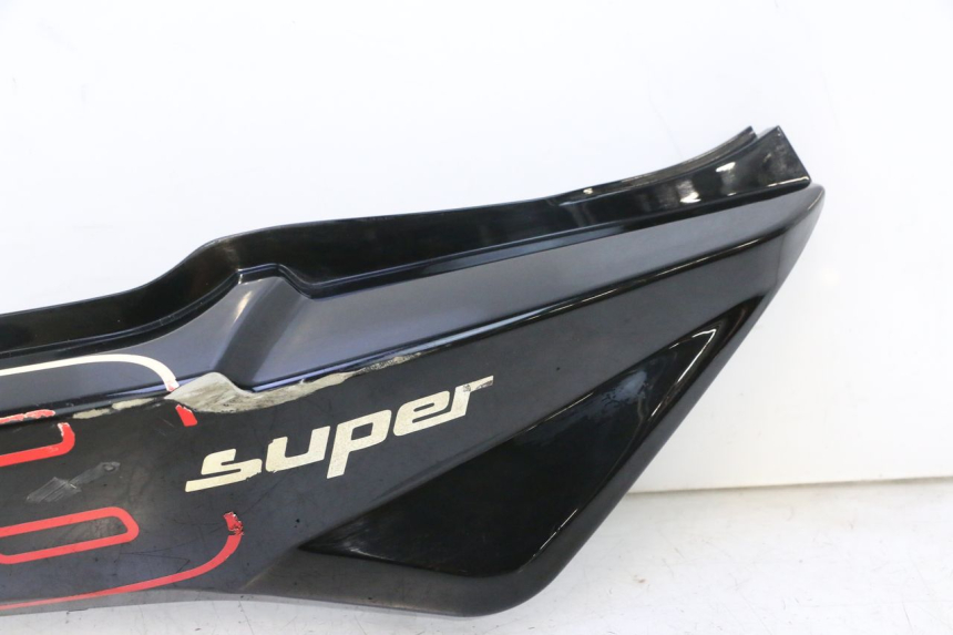 photo de CARENA POSTERIORE DESTRA KYMCO SUPER 8 2T 50 (2007 - 2013) - Altra angolazione