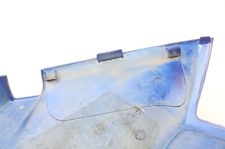 photo de PARAFANGO POSTERIORE DESTRO PEUGEOT SV 50 (1992 - 2004) - Dettagli dei punti di fissaggio