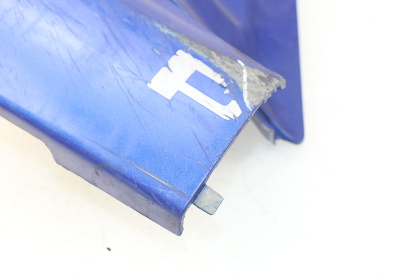 photo de PARAFANGO POSTERIORE DESTRO PEUGEOT SV 80 (1993 - 1997) - Dettagli dei punti di fissaggio