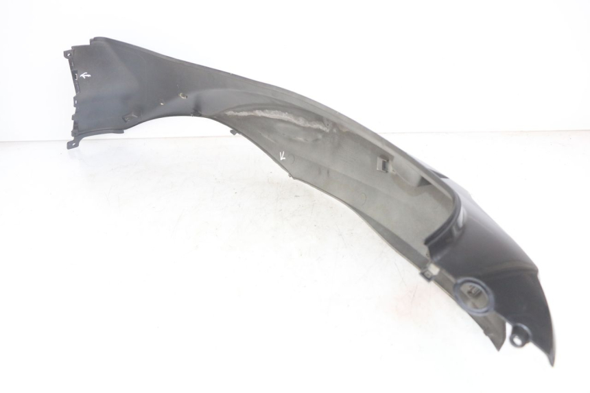 photo de PARAFANGO POSTERIORE DESTRO SYM SYMPHONY 125 (2009 - 2015) - Stato della superficie e materiale