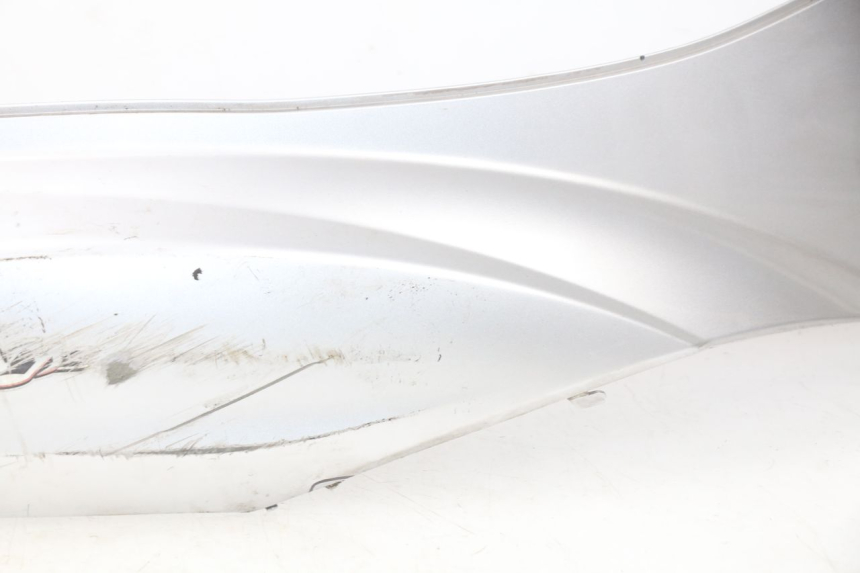 photo de PARAFANGO POSTERIORE DESTRO SYM SYMPHONY 50 (2009 - 2015) - Marcature e riferimenti originali