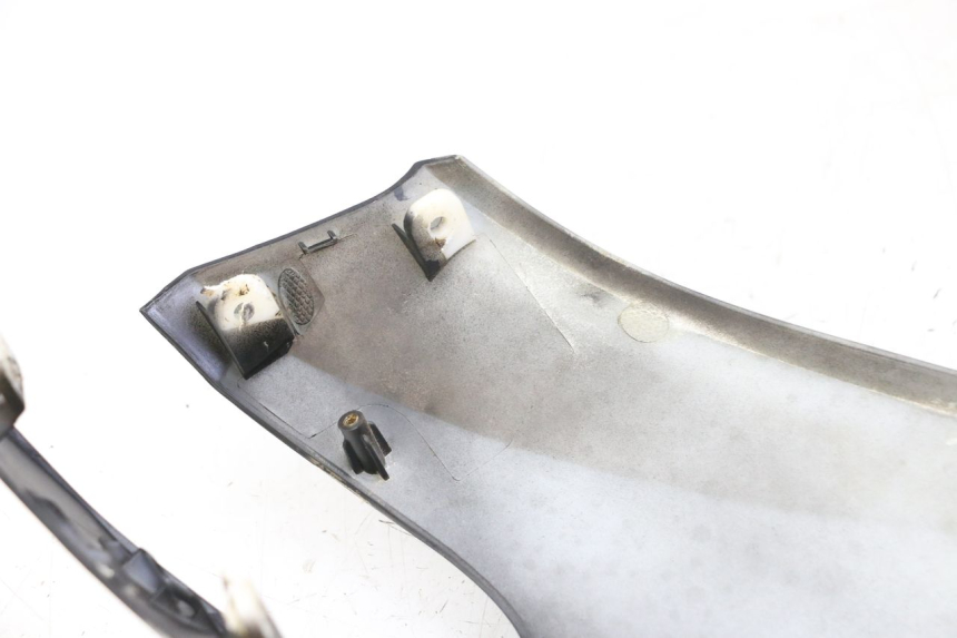 photo de CARENA POSTERIORE DESTRA TNT MOTOR BOSTON 4T 50 (2018 - 2025) - Dettaglio del componente