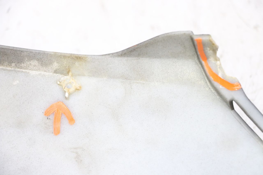 photo de CARENA POSTERIORE DESTRA TNT MOTOR BOSTON 4T 50 (2018 - 2025) - Primo piano tecnico