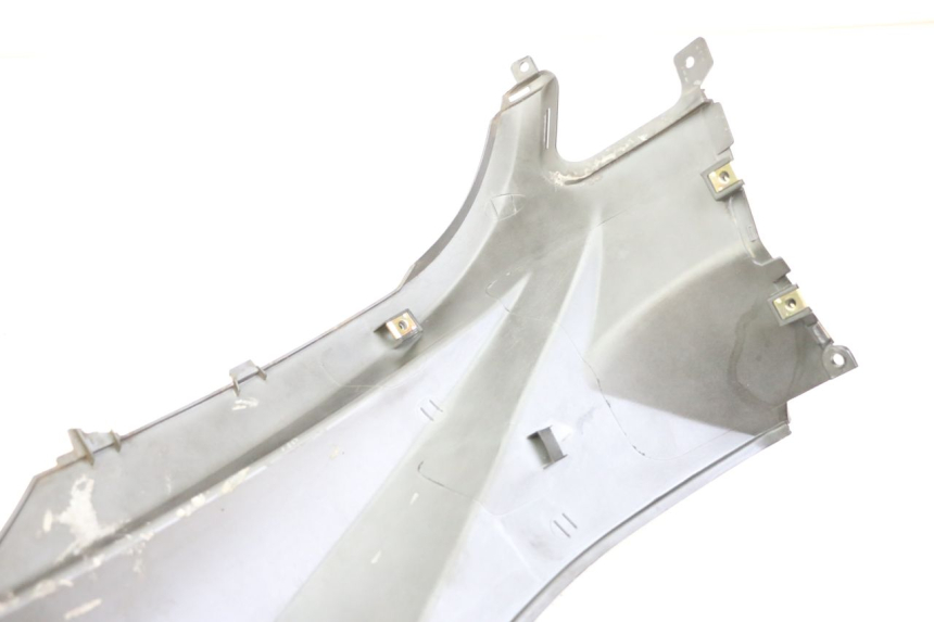 photo de CARENA POSTERIORE DESTRA PEUGEOT TWEET 4T 50 (2018 - 2022) - Dettaglio del componente