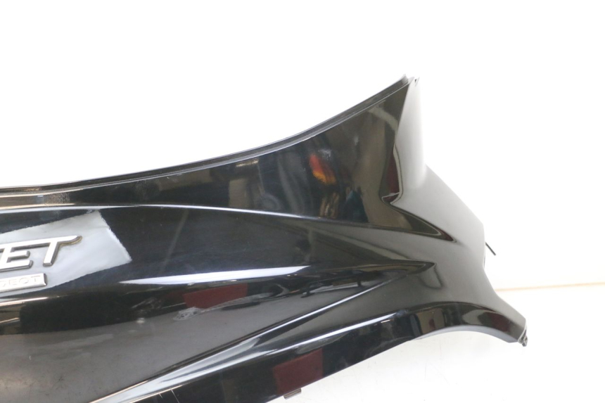 photo de CARENA POSTERIORE DESTRA PEUGEOT TWEET 4T 50 (2018 - 2022) - Zoom sui componenti