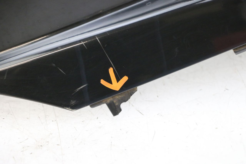 photo de CARENA POSTERIORE DESTRA PEUGEOT TWEET 4T 50 (2018 - 2022) - Primo piano ad alta risoluzione