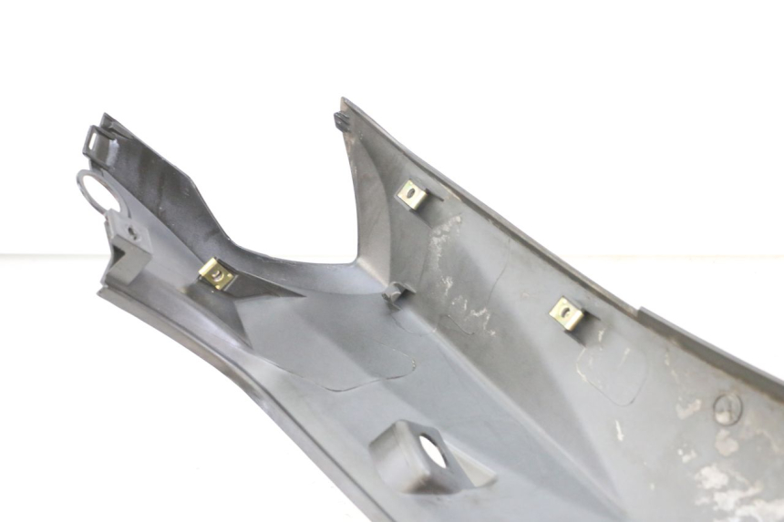 photo de CARENA POSTERIORE DESTRA PEUGEOT TWEET 4T 50 (2018 - 2022) - Altra angolazione