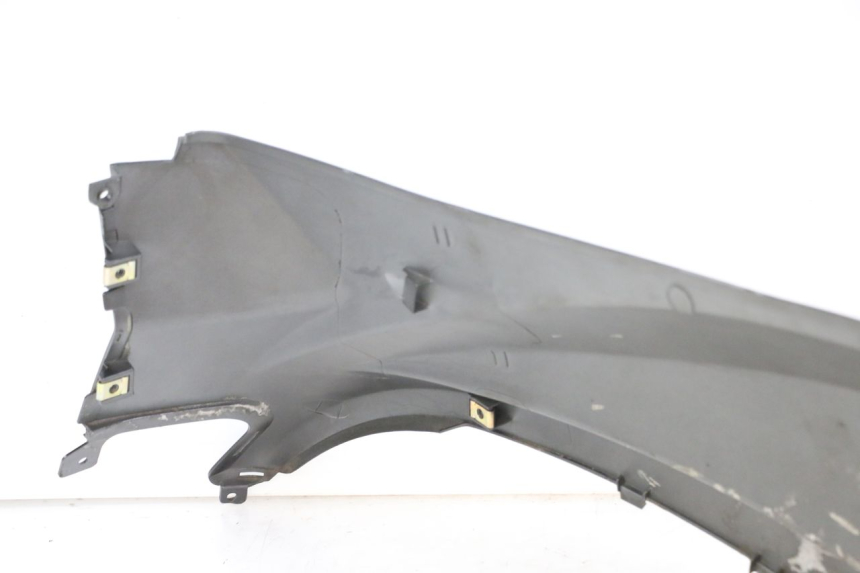 photo de CARENA POSTERIORE DESTRA PEUGEOT TWEET 4T 50 (2018 - 2022) - Dettagli dei punti di fissaggio