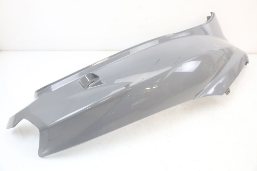 photo de CARENA POSTERIORE DESTRA PEUGEOT TWEET 125 (2018 - 2021) - Dettaglio del componente