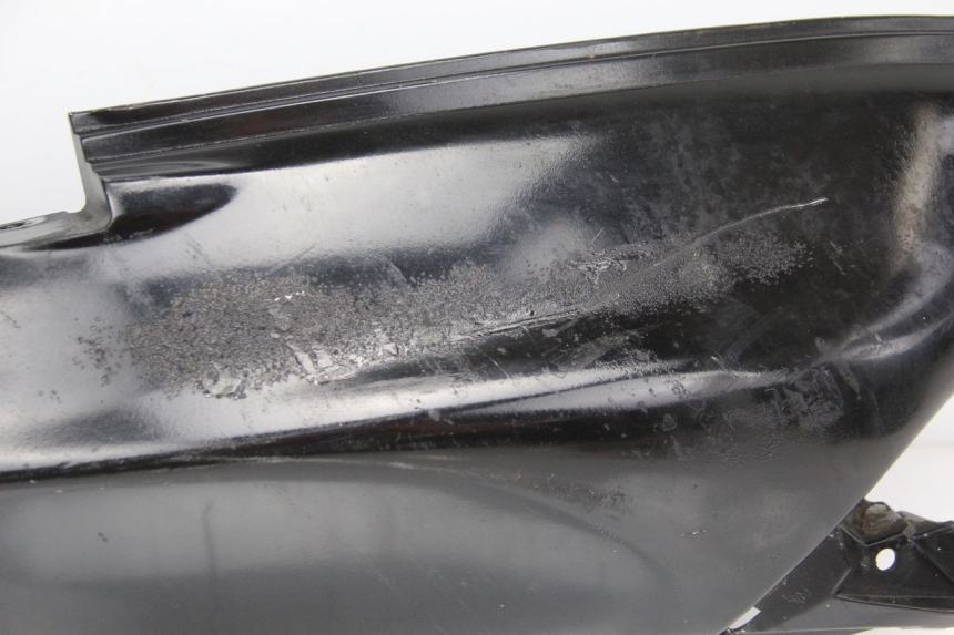 photo de PARAFANGO POSTERIORE DESTRO SUZUKI UC EPICURO 125 (1999 - 2003) - Zoom sullo stato d'uso