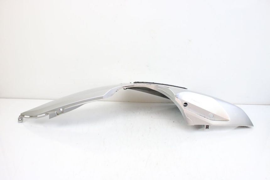 photo de PARAFANGO POSTERIORE DESTRO SUZUKI UH BURGMAN 125 (2002 - 2006) - Zoom sullo stato d'uso