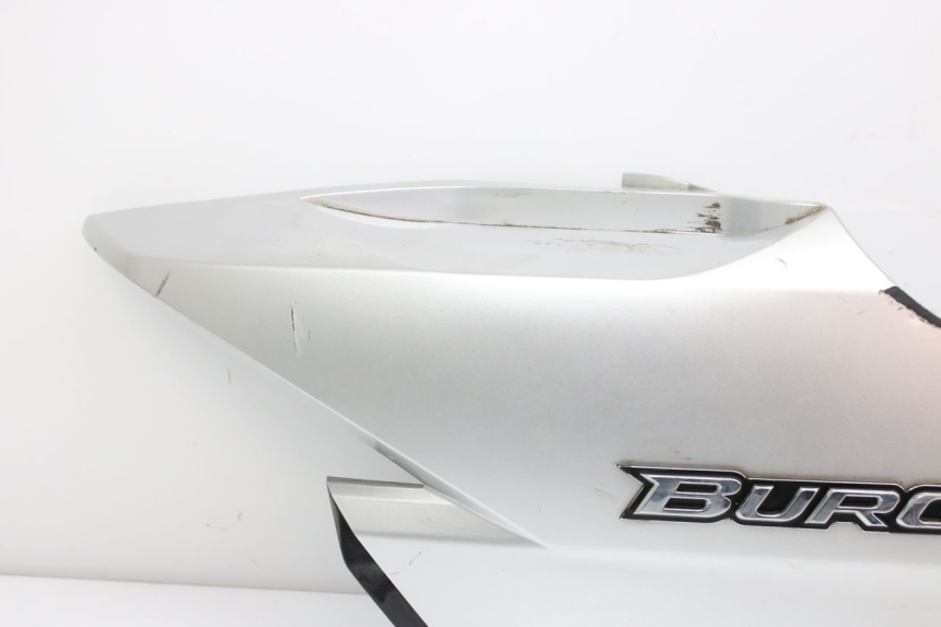 photo de PARAFANGO POSTERIORE DESTRO SUZUKI UH BURGMAN 125 (2002 - 2006) - Stato della superficie e materiale