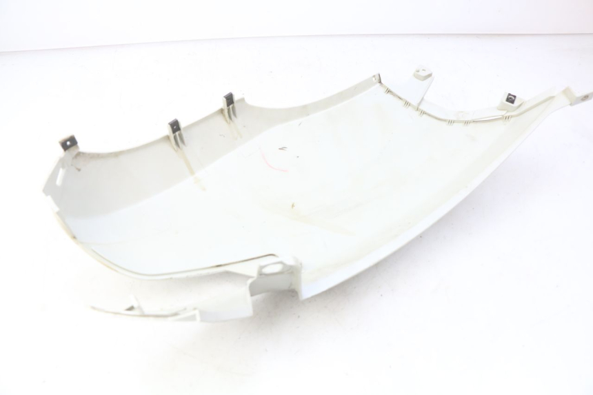 photo de PARAFANGO POSTERIORE DESTRO PEUGEOT VIVACITY NEW 4T 50 (2008 - 2017) - Dettagli dei punti di fissaggio