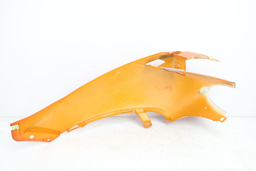 photo de CARENA POSTERIORE DESTRA PEUGEOT VIVACITY 50 (2004 - 2009) - Stato della superficie e materiale