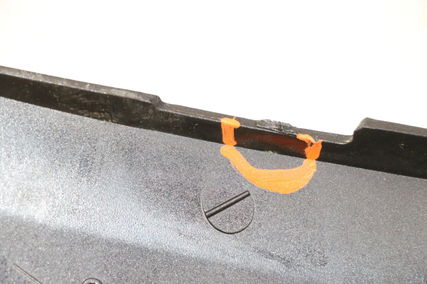 photo de PARAFANGO POSTERIORE DESTRO MBK WAAP 125 (2008 - 2013) - Primo piano tecnico