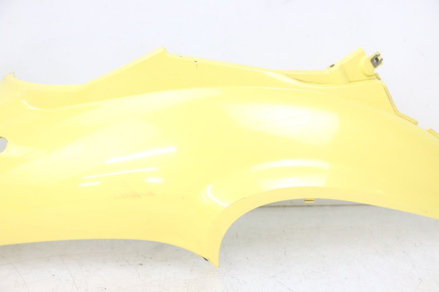 photo de CARENA POSTERIORE DESTRA YAMAHA WHY 50 (1998 - 2000) - Stato della superficie e materiale