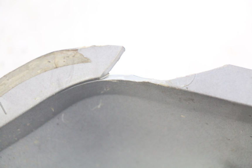 photo de PARAFANGO POSTERIORE DESTRO SYM WOLF SB 125 (2011 - 2018) - Altra angolazione