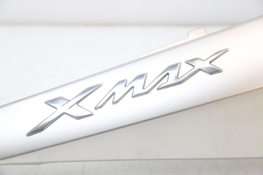 photo de PARAFANGO POSTERIORE DESTRO YAMAHA XMAX X-MAX ABS 125 (2017 - 2020) - Zoom sullo stato d'uso