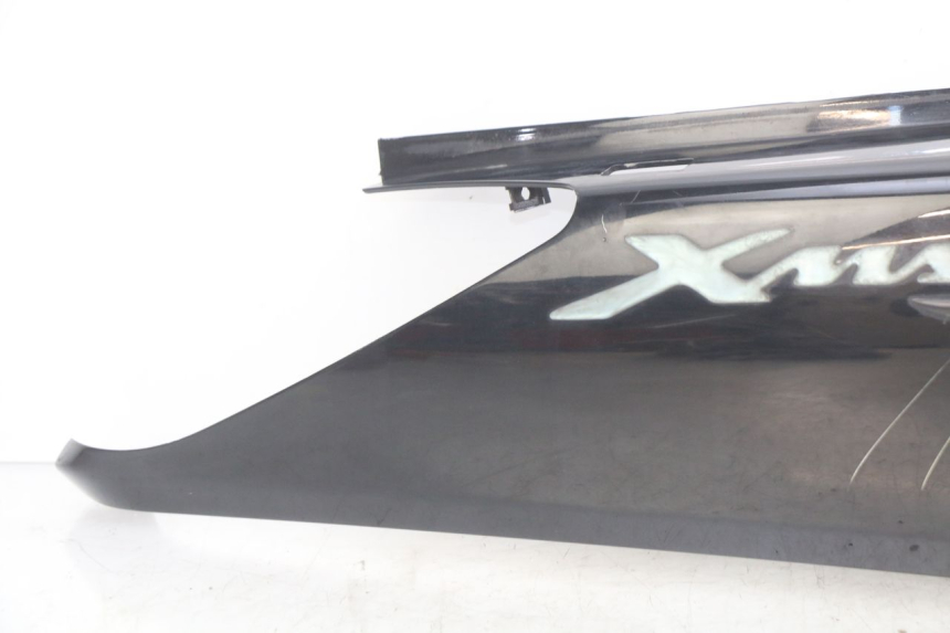 photo de PARAFANGO POSTERIORE DESTRO YAMAHA XMAX X-MAX 125 (2006 - 2009) - Marcature e riferimenti originali
