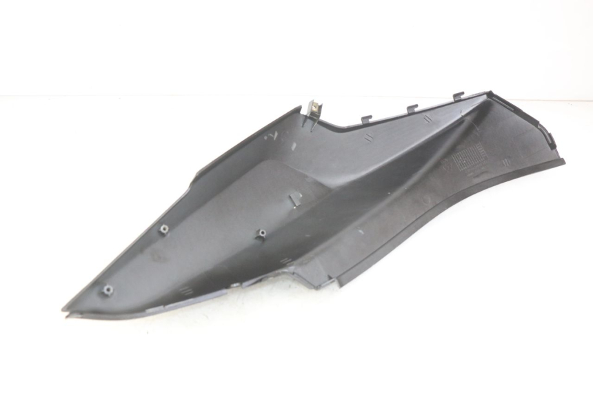 photo de PARAFANGO POSTERIORE DESTRO SYM X-PRO 4T 50 (2014 - 2021) - Altra angolazione