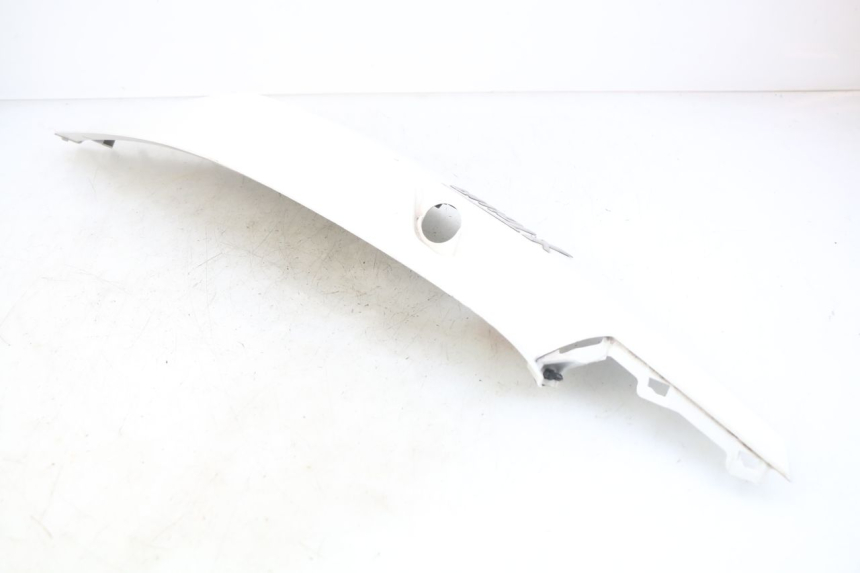 photo de PARAFANGO POSTERIORE DESTRO KYMCO X-TOWN XTOWN 125 (2016 - 2021) - Dettagli dei punti di fissaggio