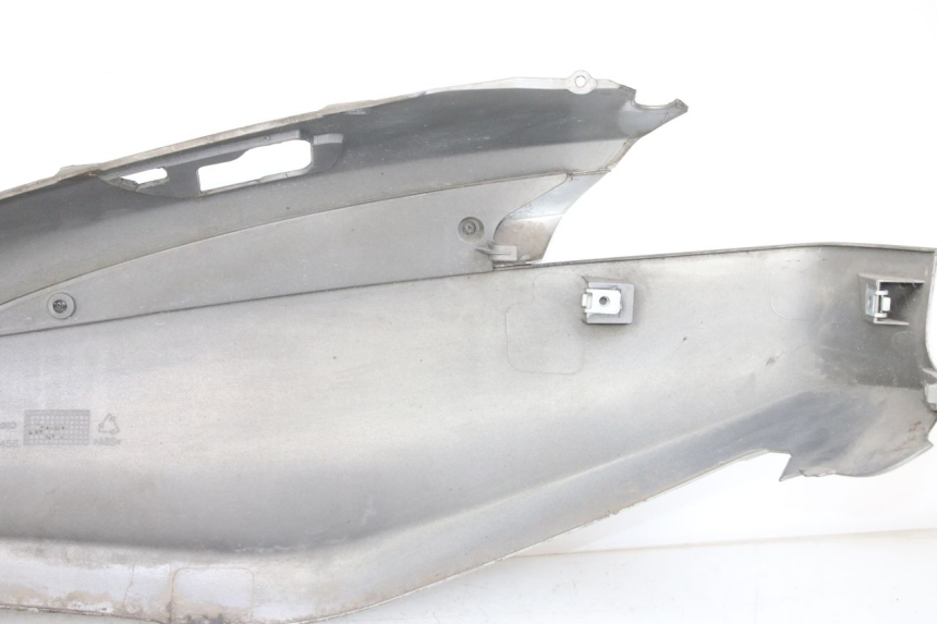 photo de CARENA POSTERIORE DESTRA PIAGGIO X10 125 (2012 - 2017) - Vista d'insieme del prodotto