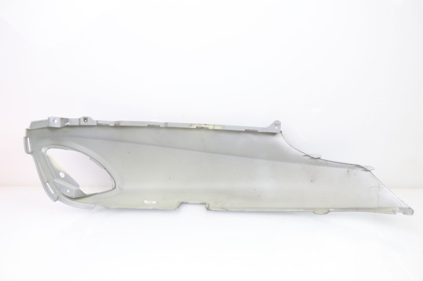 photo de PARAFANGO POSTERIORE DESTRO PIAGGIO X9 EVOLUTION 250 (2003 - 2007) - Zoom sullo stato d'uso