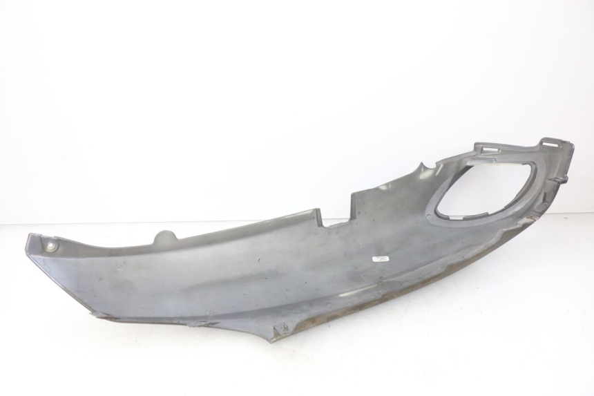 photo de PARAFANGO POSTERIORE DESTRO PIAGGIO X9 EVOLUTION 125 (2003 - 2007) - Zoom sullo stato d'uso