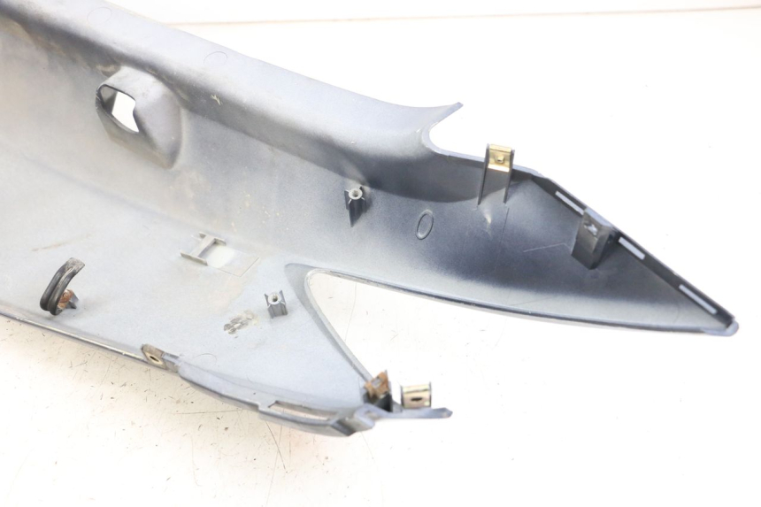 photo de PARAFANGO POSTERIORE DESTRO KYMCO XCITING 250 (2006 - 2009) - Zoom sullo stato d'uso