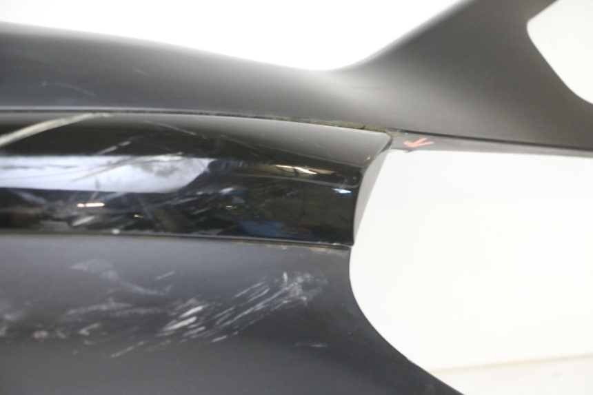 photo de PARAFANGO POSTERIORE DESTRO PIAGGIO XEVO - X EVO 125 (2007 - 2017) - Marcature e riferimenti originali