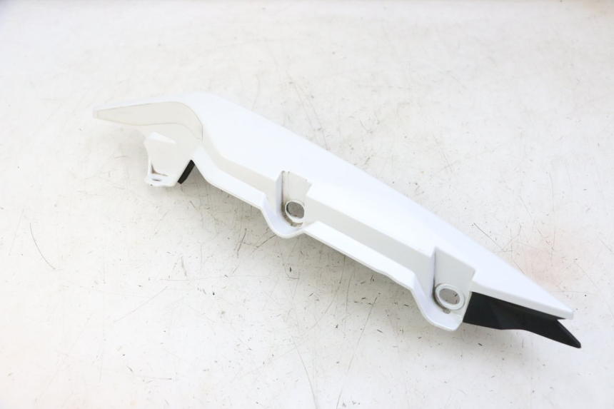photo de CARENA POSTERIORE DESTRA YAMAHA XJ6 ABS 600 (2008 - 2016) - Stato della superficie e materiale