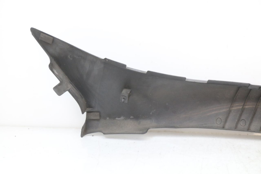 photo de CARENA POSTERIORE DESTRA YAMAHA XJ600 XJ DIVERSION 600 (1992 - 1997) - Zoom sullo stato d'uso