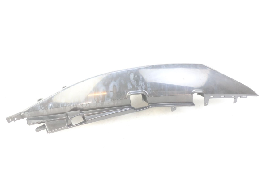 photo de PARAFANGO POSTERIORE DESTRO YAMAHA XP T-MAX TMAX ABS 500 (2004 - 2007) - Zoom sullo stato d'uso