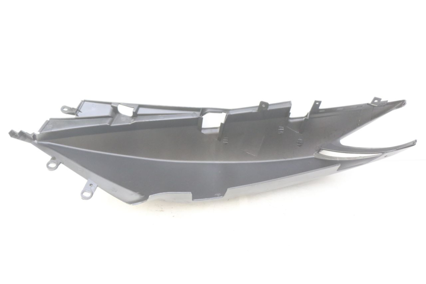 photo de PARAFANGO POSTERIORE DESTRO YAMAHA XP T-MAX TMAX ABS 500 (2004 - 2007) - Stato della superficie e materiale