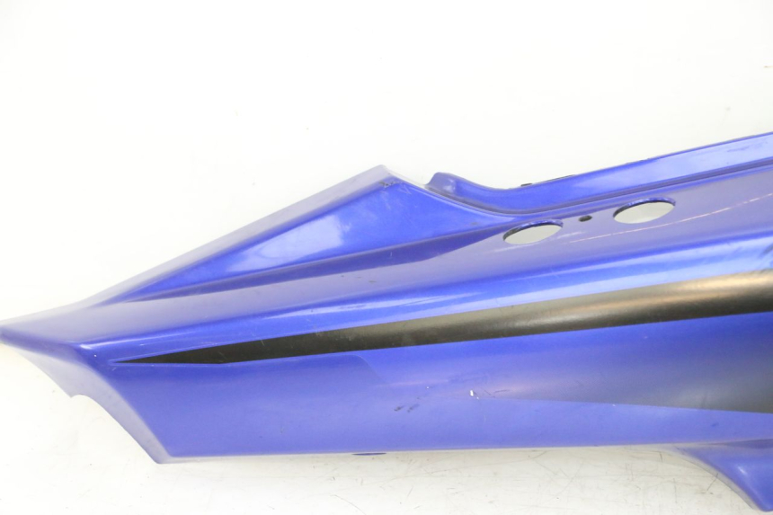 photo de CARENA POSTERIORE DESTRA YAMAHA FZS FAZER 600 (2001 - 2003) - Stato della superficie e materiale