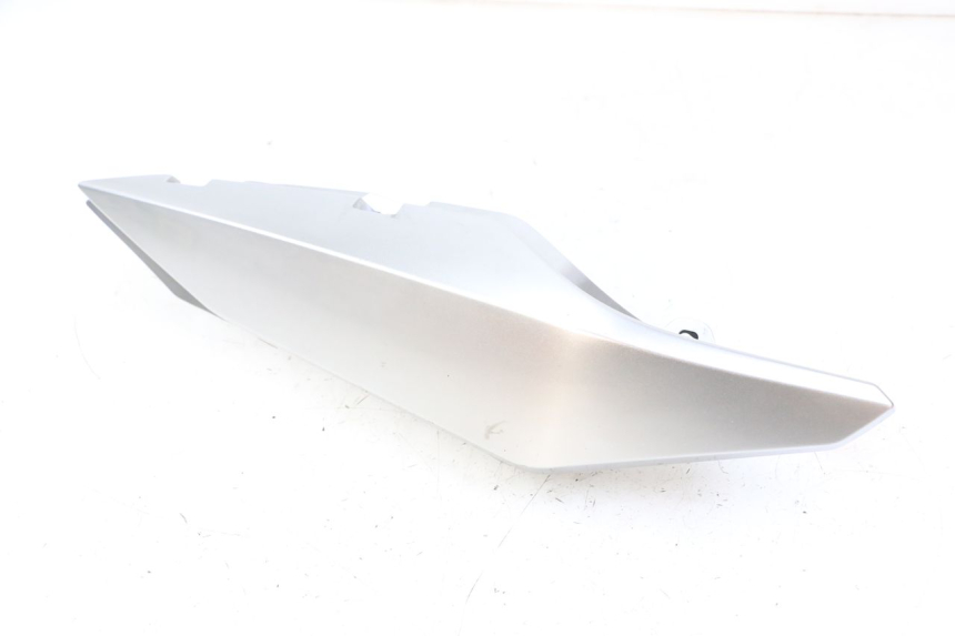 photo de CARENA POSTERIORE DESTRA YAMAHA XJ6 600 (2008 - 2016) - Vista principale