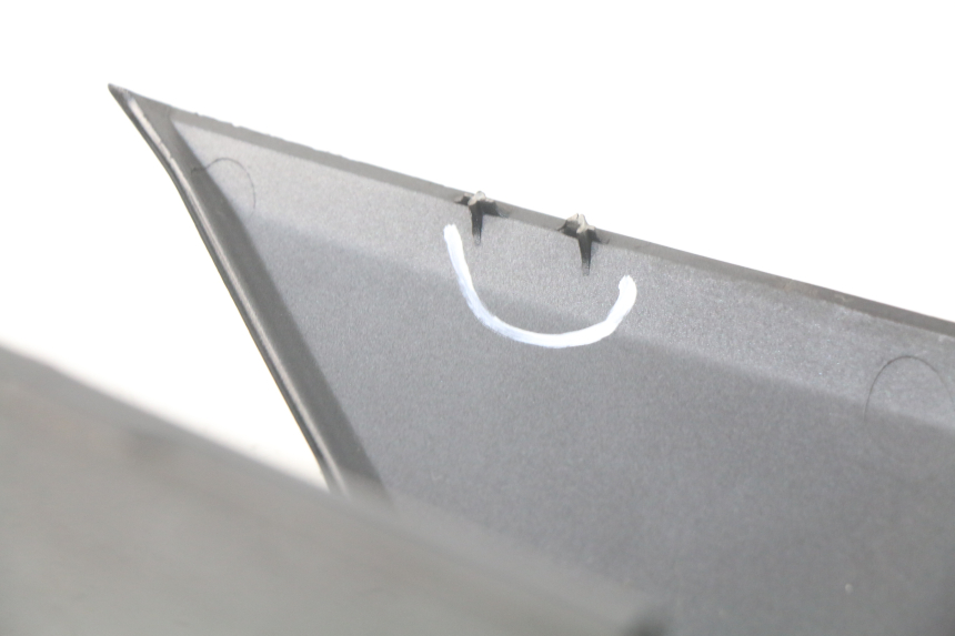 photo de PARAFANGO POSTERIORE DESTRO YAMAHA YP X-MAX XMAX 400 (2014 - 2017) - Marcature e riferimenti originali