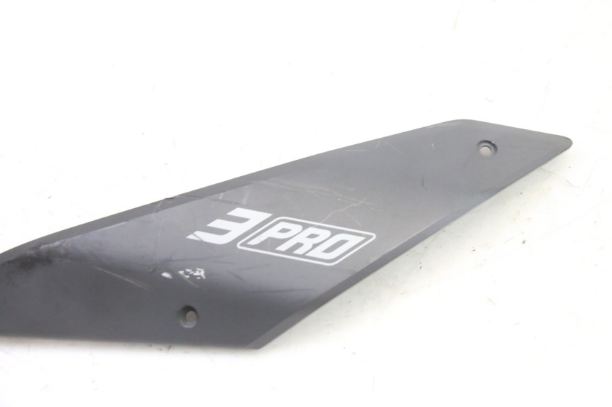 photo de CARENA POSTERIORE DESTRA SEGWAY NINEBOT ZT3 PRO 1 - Zoom sullo stato d'uso