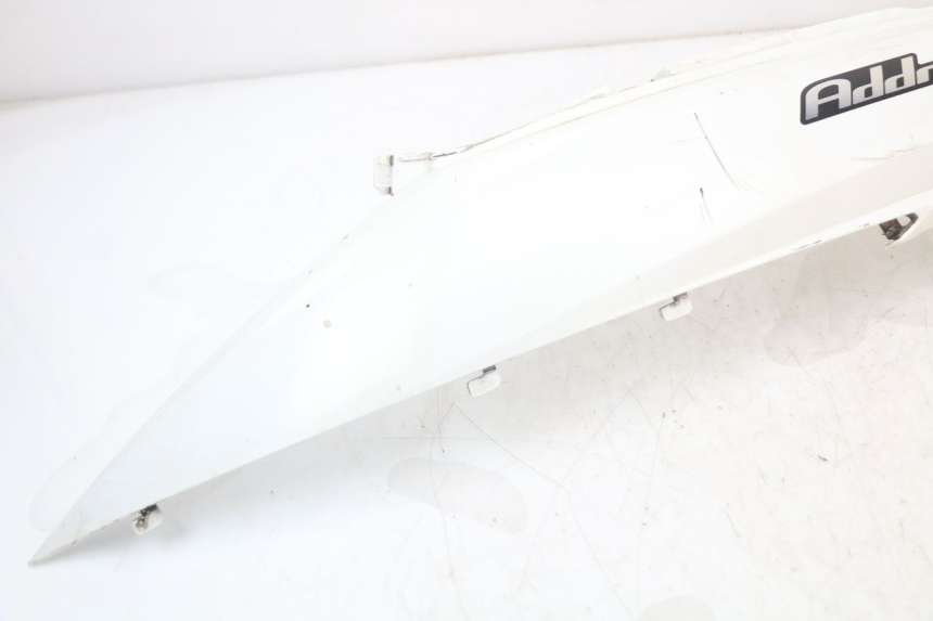 photo de CARENA POSTERIORE SINISTRA SUZUKI ADDRESS 110 (2015 - 2020) - Zoom sullo stato d'uso