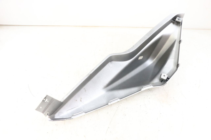 photo de FLANC POSTERIORE SINISTRO YAMAHA AEROX 2T 50 (2013 - 2017) - Altra angolazione