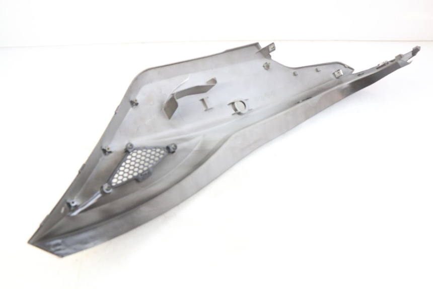 photo de FLANC POSTERIORE SINISTRO KYMCO AGILITY 16+ 4T 50 (2018 - 2023) - Zoom sullo stato d'uso