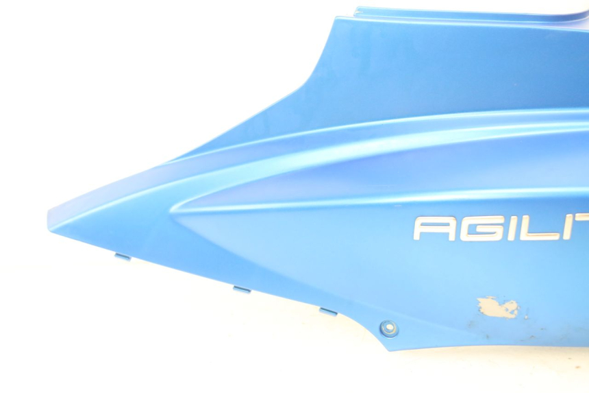 photo de FLANC POSTERIORE SINISTRO KYMCO AGILITY 4T 50 (2018 - 2022) - Zoom sui componenti