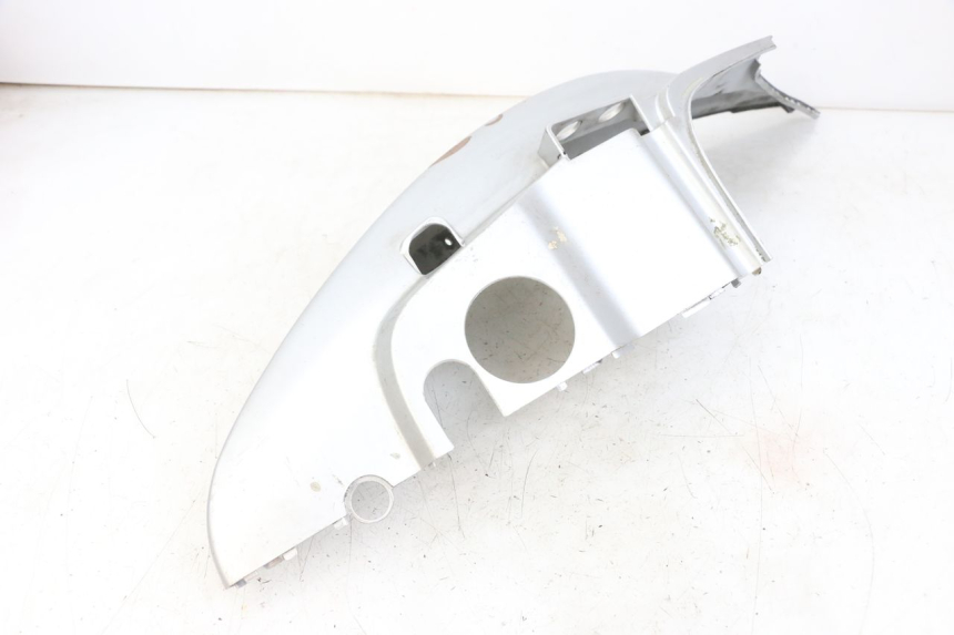 photo de FLANC POSTERIORE SINISTRO KYMCO AGILITY 4T 50 (2005 - 2018) - Caratteristiche distintive