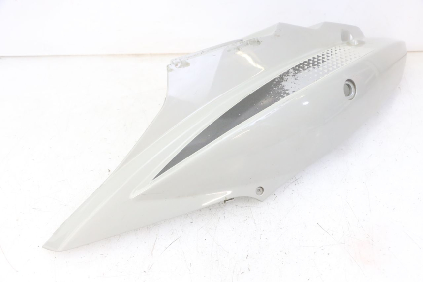 photo de FLANC POSTERIORE SINISTRO KYMCO AGILITY 4T 50 (2018 - 2022) - Primo piano ad alta risoluzione