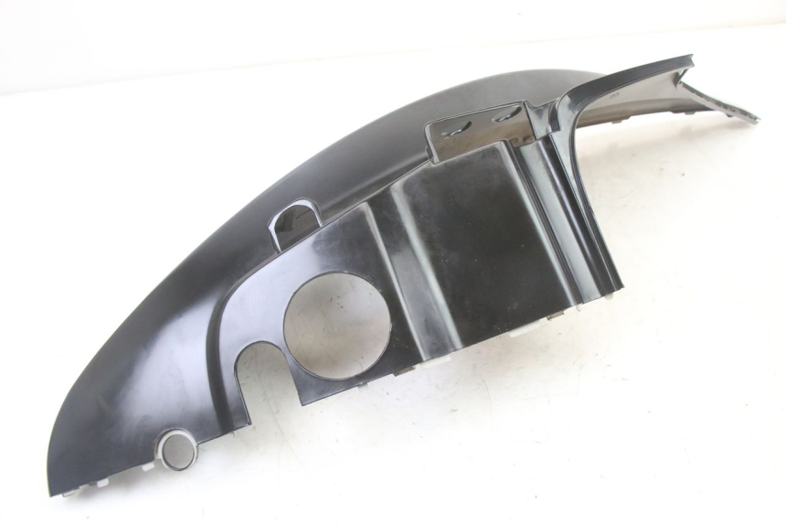 photo de FLANC POSTERIORE SINISTRO KYMCO AGILITY 4T 50 (2005 - 2018) - Primo piano tecnico