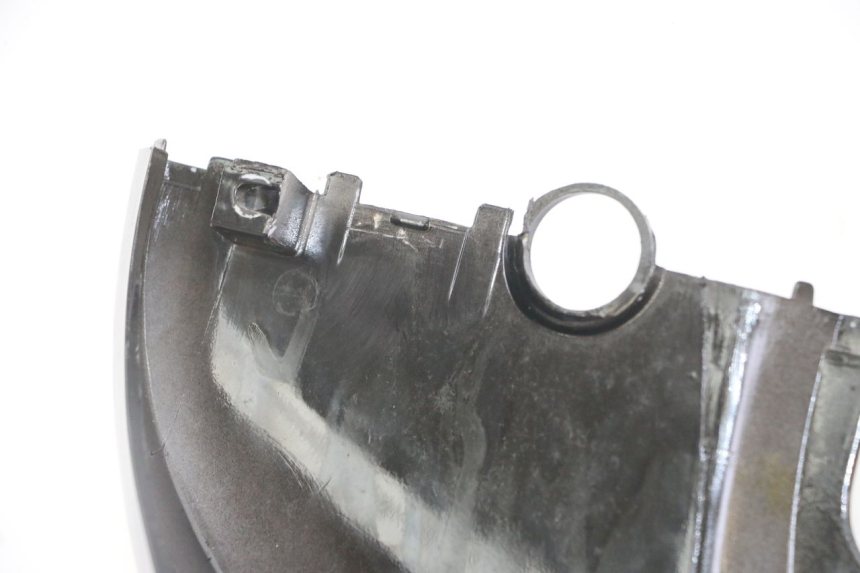 photo de FLANC POSTERIORE SINISTRO KYMCO AGILITY 4T 50 (2005 - 2018) - Primo piano tecnico